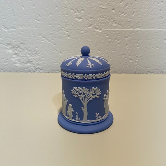 Wedgwood Blue Jasperware Lidded Jar with White Motif - Picture 2 of 11